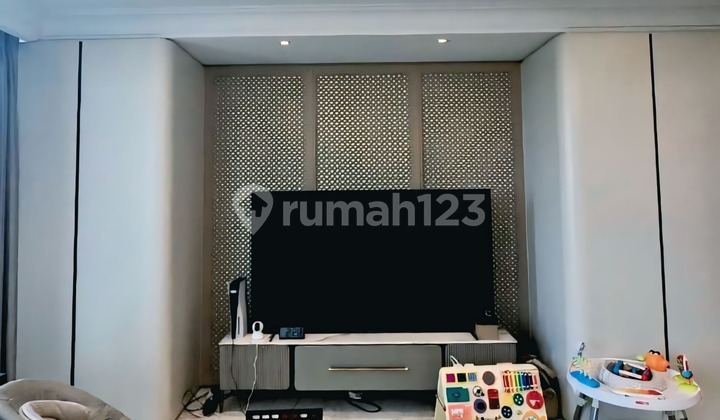 Dijual Botanica Apartment 2+1 Bedrooms Furnished Jakarta Selatan 2