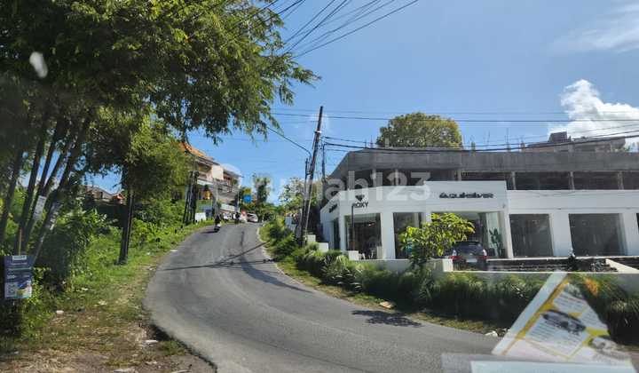 Tanah Dijual atau Sewa di Pantai Padang Padang Uluwatu Bali Tanah Dijual atau Sewa di Pantai Padang Padang Uluwatu Bali