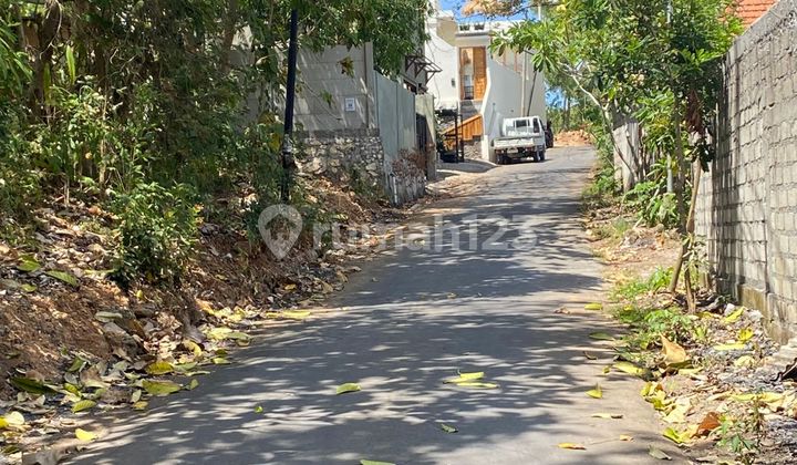 Land for rent suitable for a villa in Pecatu. Land for rent suitable for a villa in Pecatu.