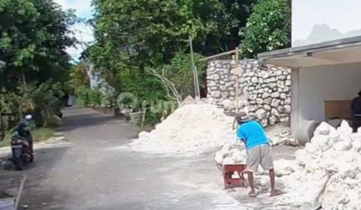 Land for rent, suitable for villa in Pecatu area. Land for rent, suitable for villa in Pecatu area.