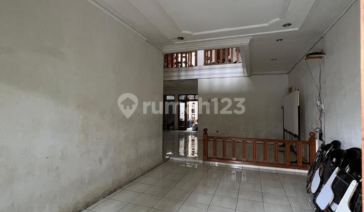 For Sale 2-Story House in Sayap Buah Batu, Bandung 2