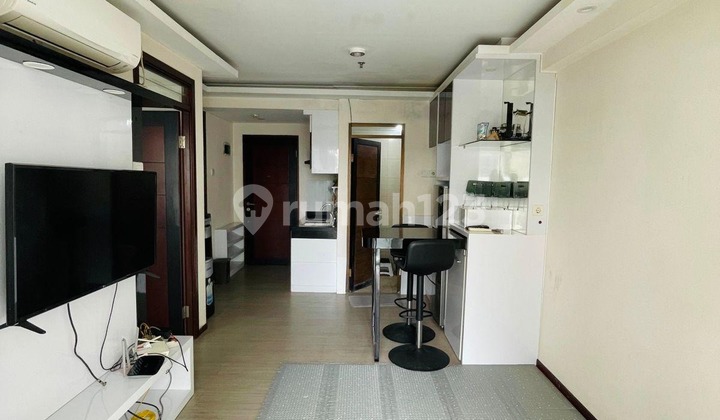 For Sale Gateway Pasteur Apartment. 2 Bedrooms. Furnished. 2