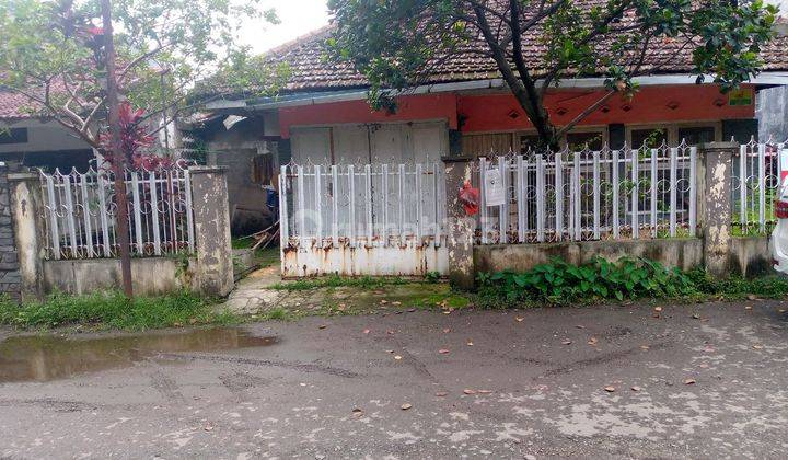 Rumah hitung tanah di Gatot Subroto kota Bandung  3