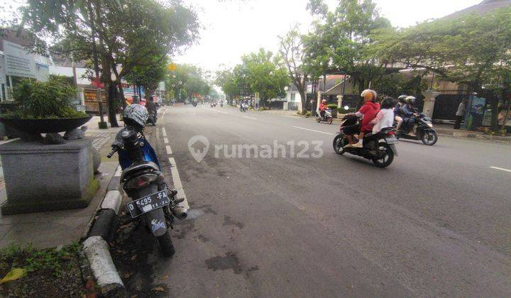 Rumah hitung tanah di sayap Riau kota Bandung 8