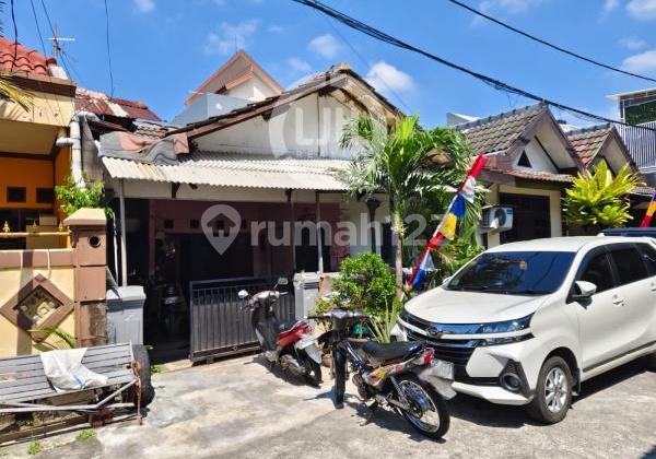 Rumah Nyaman untuk Keluarga di Komplek Bermis, Kelapa Gading