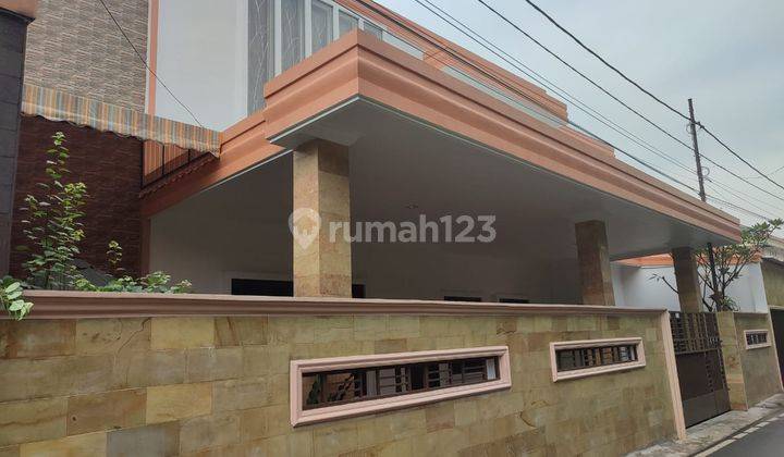 Turunnnnn harga. Rumah Lux Pangkalan Jati Jakarta Timur 1