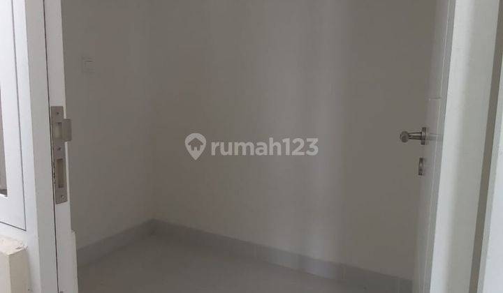 Rumah 2 Lantai di Summarecon Mutiara Dekat Bandara Sultan Hasanuddin 7