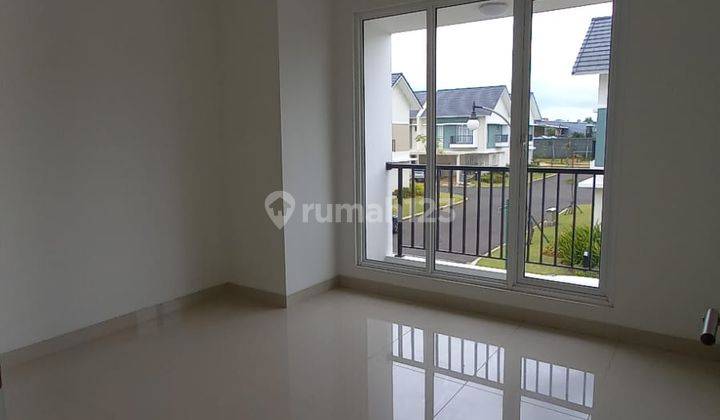 Rumah 2 Lantai di Summarecon Mutiara Dekat Bandara Sultan Hasanuddin 12