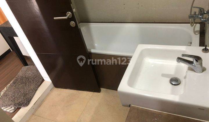 Rumah 2 Lantai Dekat Area Pusat Perkantoran Makassar  6