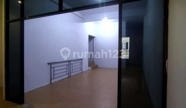 Ruko 3 Lantai Jalan Serigala Makassar 7
