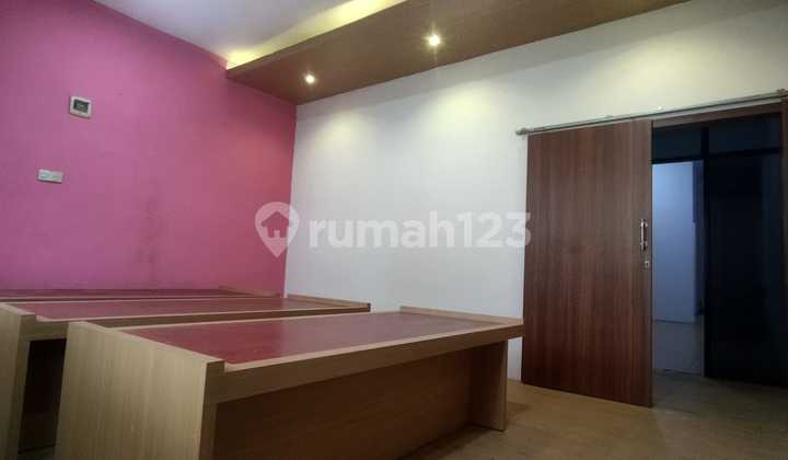 Ruko 3 Lantai Jalan Serigala Makassar 11