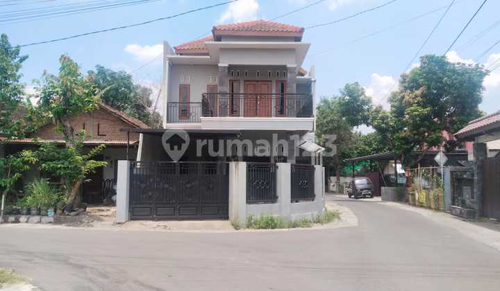2-Story House in Maguwoharjo Area, Depok, Sleman