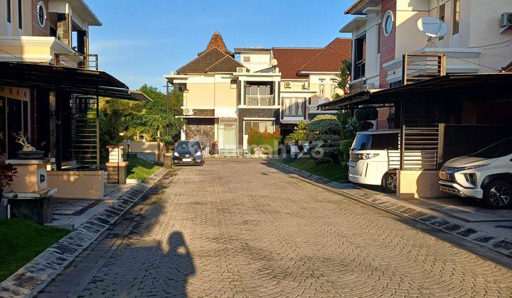 Rumah 2 Lantai Modern Minimalis Komplek Tegalrejo. Bagus 2