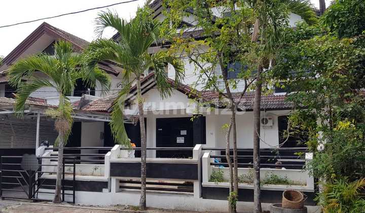 Rumah luas 2lt dlm komplek Condongcatur Sleman