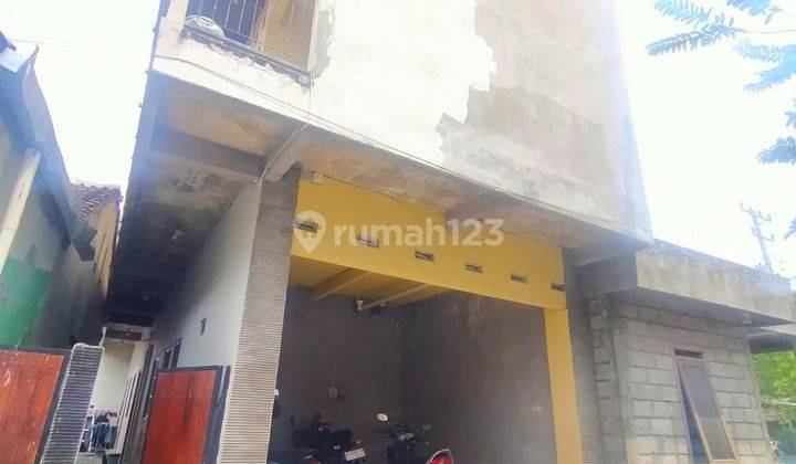 Kost 2 Lantai SHM Dekat Ugm Jl. Kaliurang 1