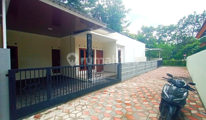 Beautiful New House in Mlati Sleman Yogyakarta Cluster. SHM 2