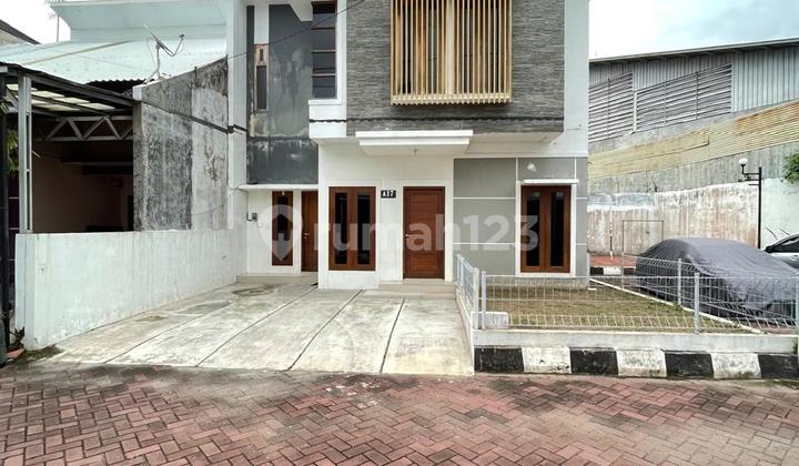 Rumah 2 Lantai Dlm Komplek Jongke Mlati Sleman 1