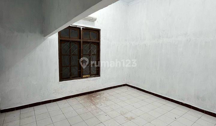 Rumah luas tepi jalan area Kotagede Yogyakarta 2
