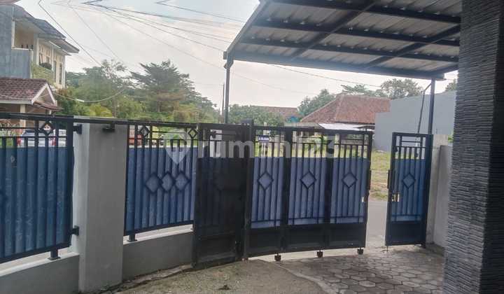 2-Story House in Maguwoharjo Area, Depok, Sleman