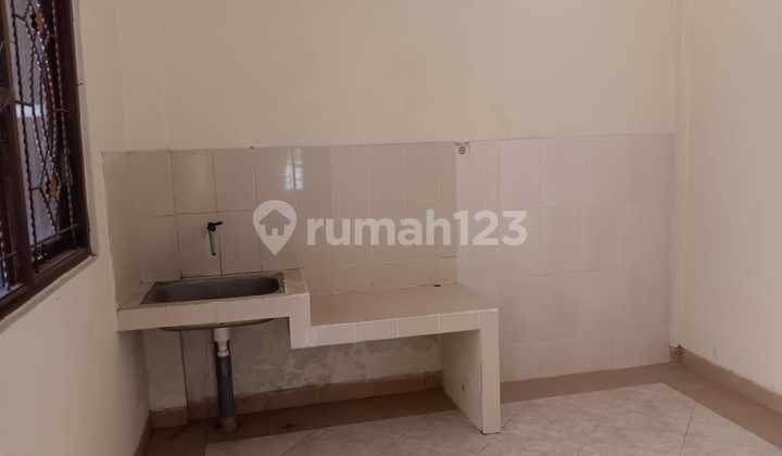 Rumah kontrakan area Stadion Maguwoharjo Depok Sleman 2