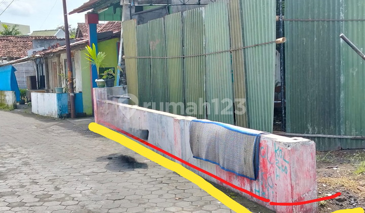 Small 115 m² land near STPN Banyuraden Gamping Sleman