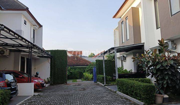 Rumah bagus furnished dlm komplek Kasihan Bantul. SHM 2