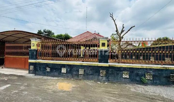 Rumah kontrakan Besar dan luas di jl. Kaliurang Ngaglik Sleman. SHM Bagus Rumah kontrakan Besar dan luas di jl. Kaliurang Ngaglik Sleman. SHM Bagus