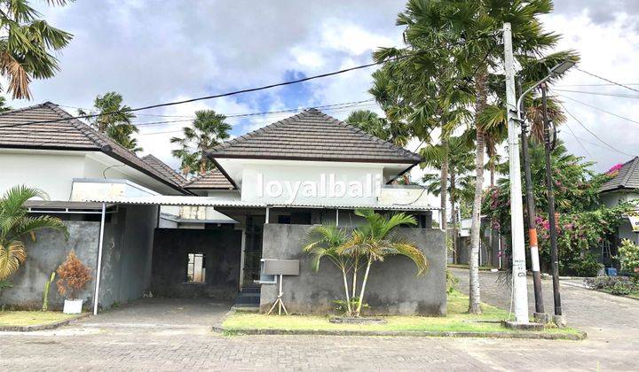 Modern Minimalist House In Goa Gong, Jimbaran, Bali 1