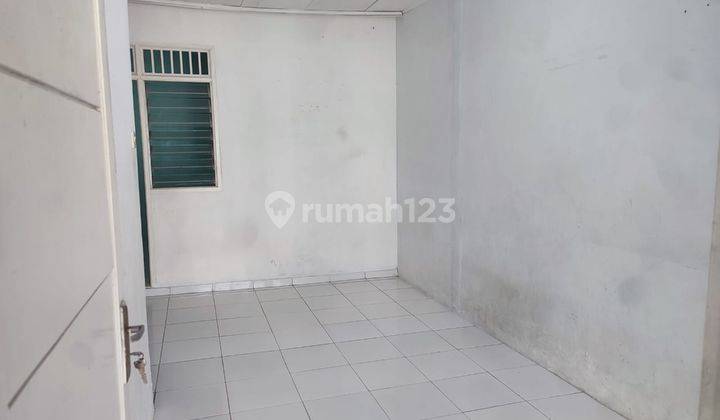 Disewakan rumah dekat MM 2100, lingkungan aman dan asri 3