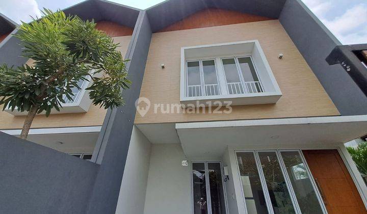 Townhouse Siap Huni di Bintaro, Dekat Bintaro Sektor 9 dan Stasiun Sudimara 1