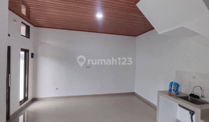 Rumah 2 Lantai, Terjangkau di Pondok Ranggon 2