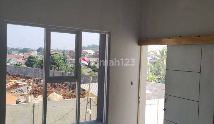 Rumah 2 Lantai Siap Huni Di Cijantung, Harga Terjangkau 2