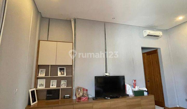 Dijual Rumah Lux Di Tengah Kota  2