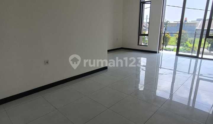 DIJUAL CEPAT BU   Rumah di TKI V Blossomville