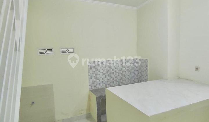 For Rent 3-Story Shop House in Cijerah - Strategic Location for Business 2