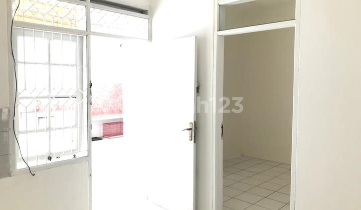 For Rent: House in Taman Kopo Indah 2