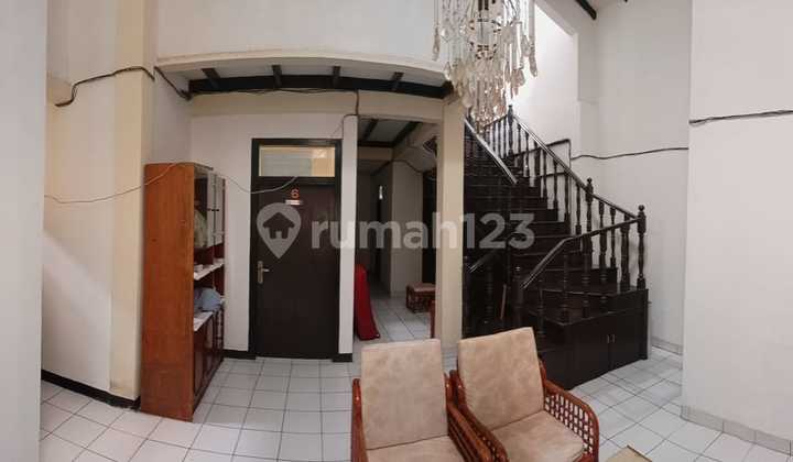 Rumah kosan aktif dan kontrakan dijual Ciumbuleuit  Belakang Unpar