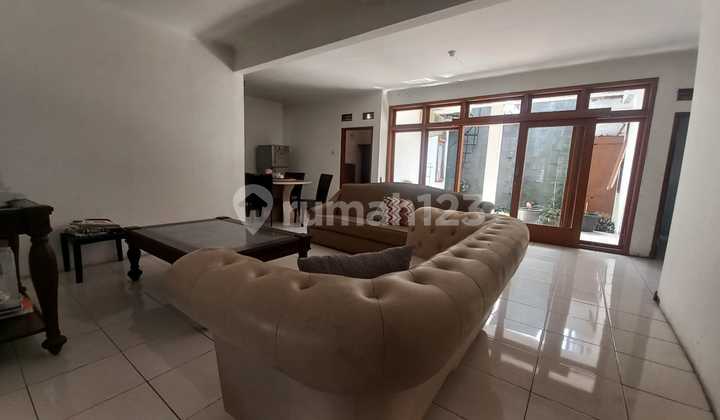 FOR RENT  Rumah Sayap Buah Batu  (Dekat karapitan)