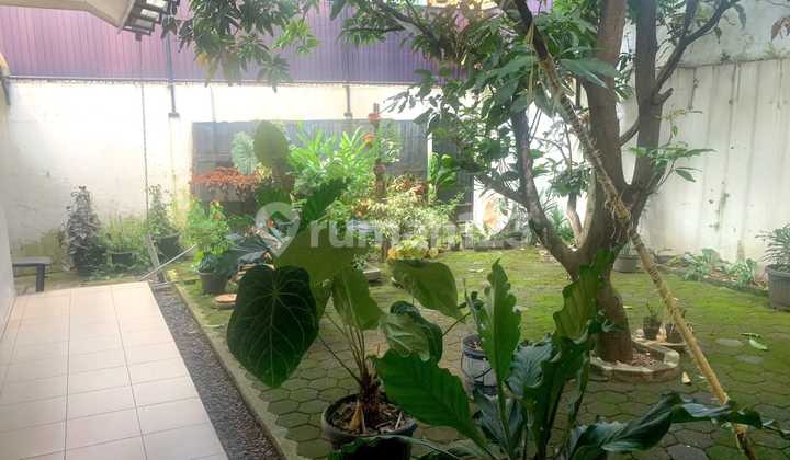 Land and Building Wing for Sale on Buahbatu