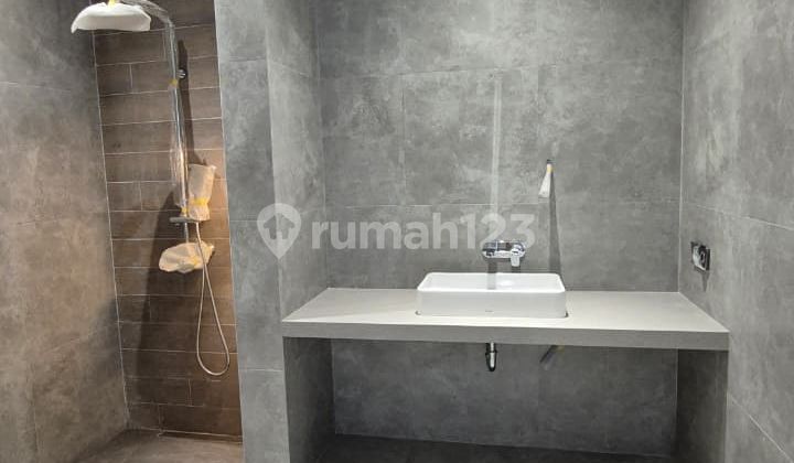 Dijual Rumah elegant di KBP