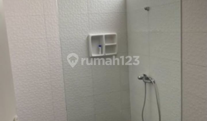 Disewakan  Rumah tinggal singgasana Pradana lokasi depan 2