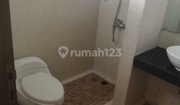 *For Rent**Modern House in a Comfortable Complex Near Indonesia University of Education* 2