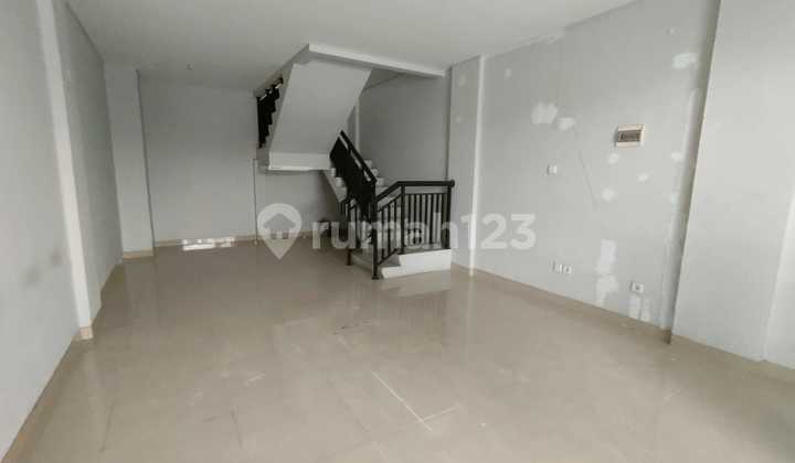 For Sale / For Rent Shop House at msquare cibaduyut