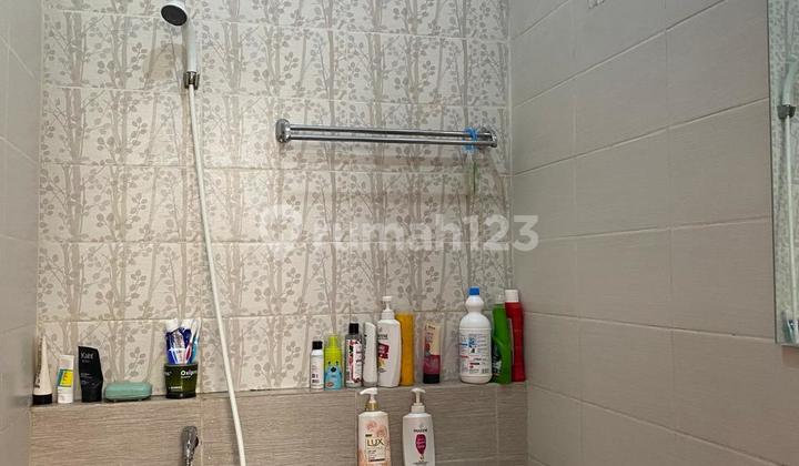 FOR SALE beautiful house, hook, spacious yard at Padasuka Park 1