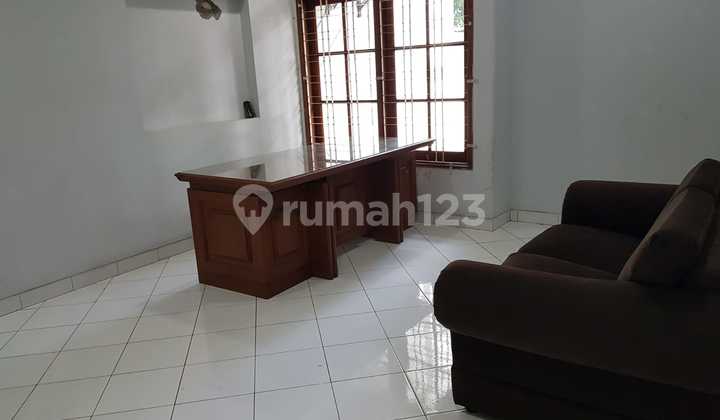 Dijual Rumah Bagus Daerah Sayap Karapitan
