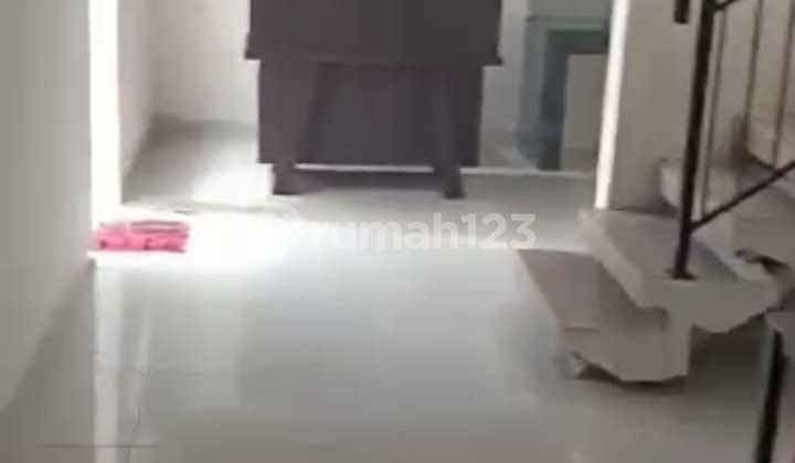 FOR SALE/RENT BEAUTIFUL 2-STORY HOUSE SEMI-FURNISHED Location: in the Center of Bandung City (Walking Distance to Simpang Lima)