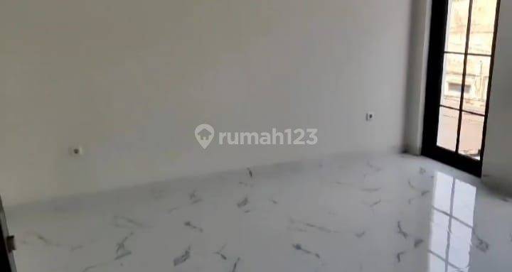 Dijual Rumah Baru Modern Minimalis Area Turangga 2