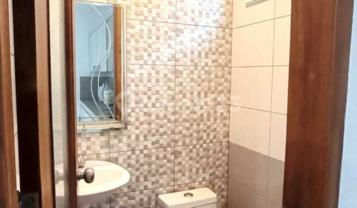 For Sale Semi Furnished House on Twin Street 2