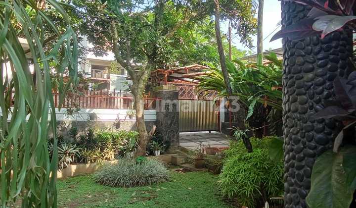 Dijual Rumah Rasa Villa Daerah Setrasari