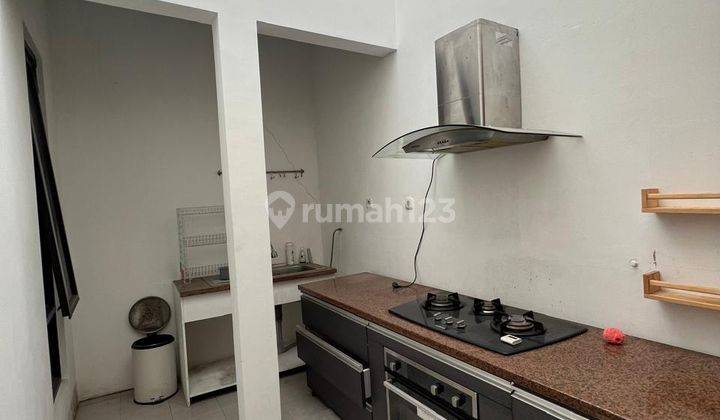 Disewakan Rumah Model Industrial di dalam Komplek Sarijadi 2